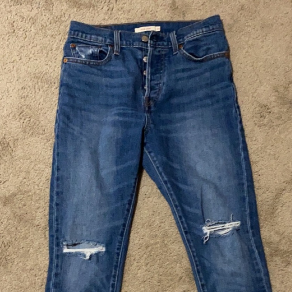 Levi wedgie jeans